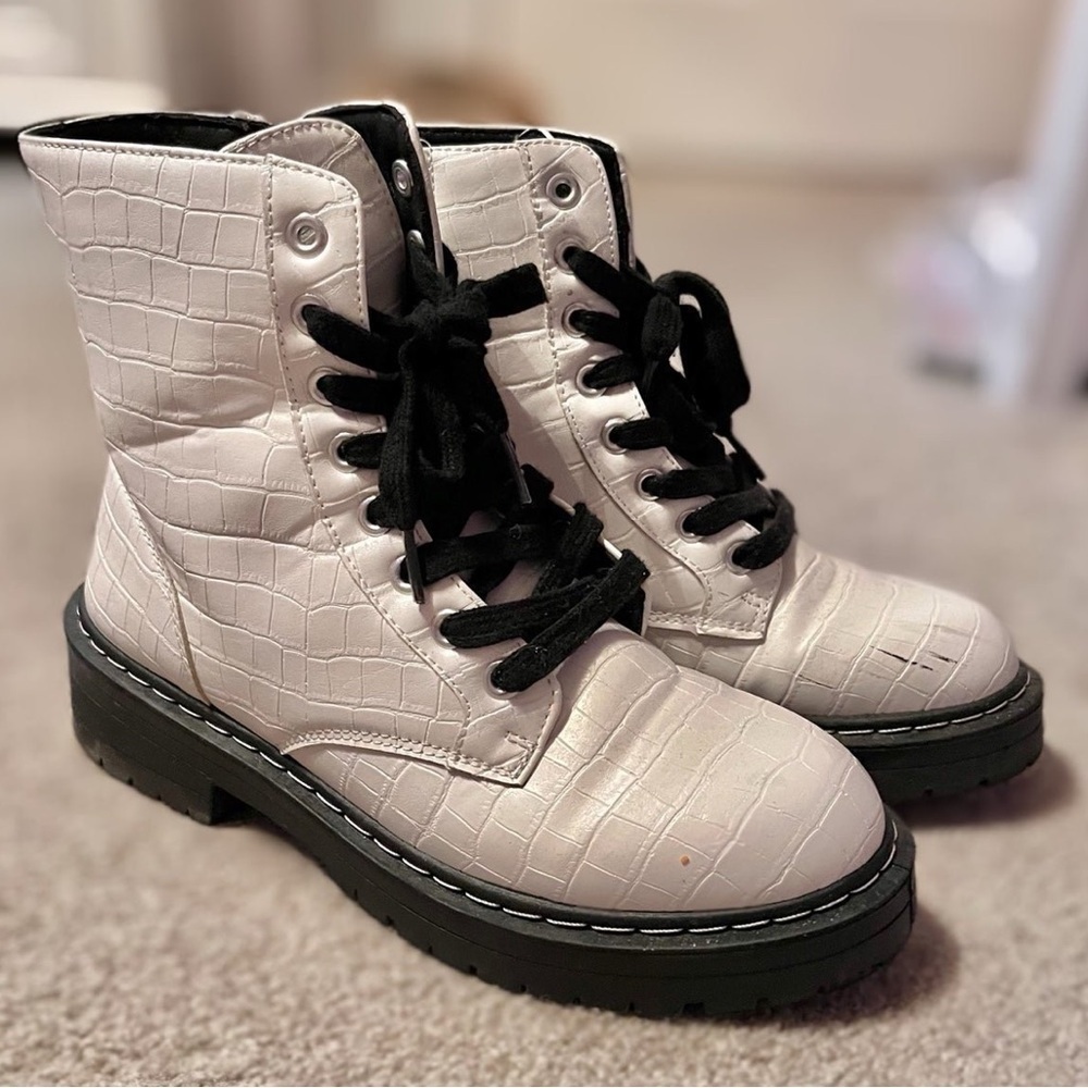 Women’s White Crocodile Faux-Leather Combat Boots